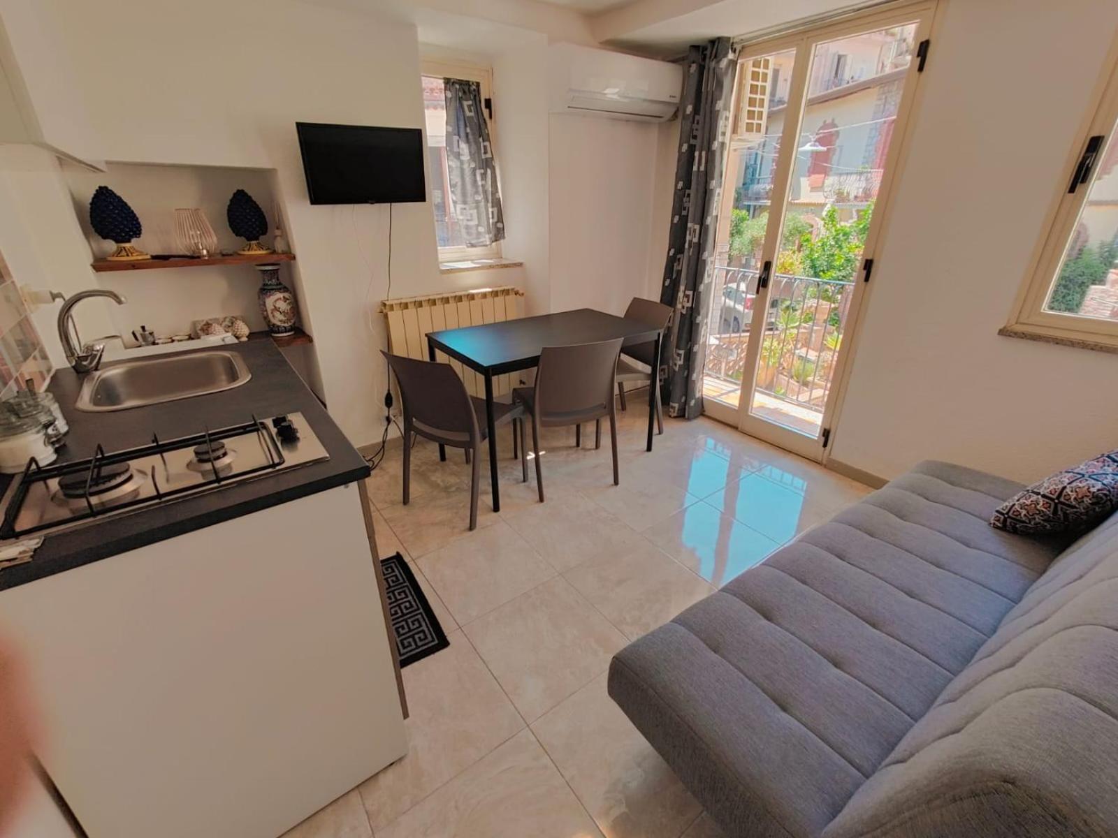 Tao House Lägenhet Taormina Exteriör bild